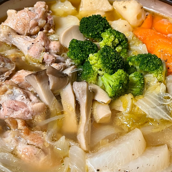 鶏手羽元と白菜のポトフ